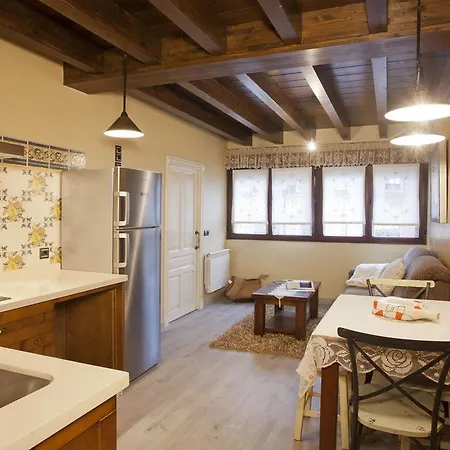 El Aramo Asturias Апартаменты Пола-де-Лена